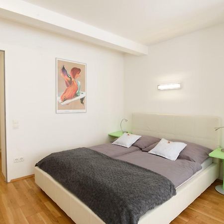 Design Apartment - Centrally Located Wenen Buitenkant foto